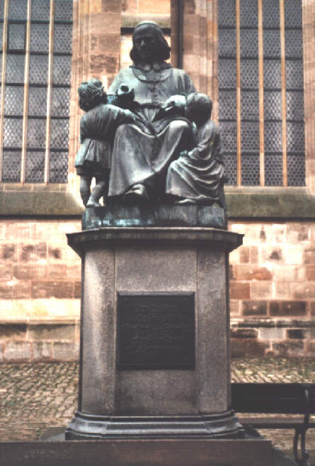 Denkmal von Christoph von Schmid in Dinkelsbühl